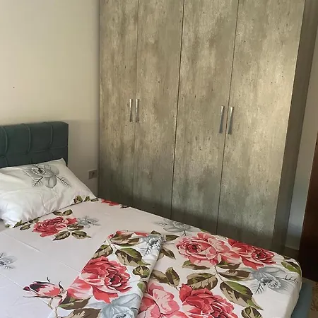 Esi *